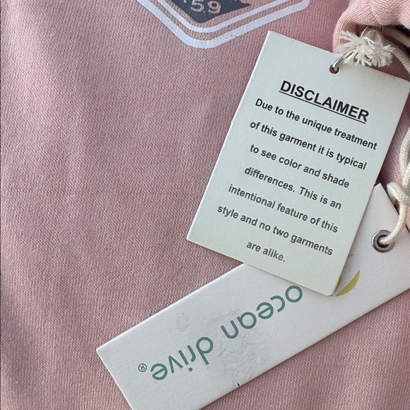 Ocean Drive Maui, Hawaii Sweatshirt NWT - Picture 4 of 6